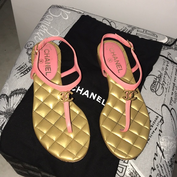 Sandals - Picture 1 of 2